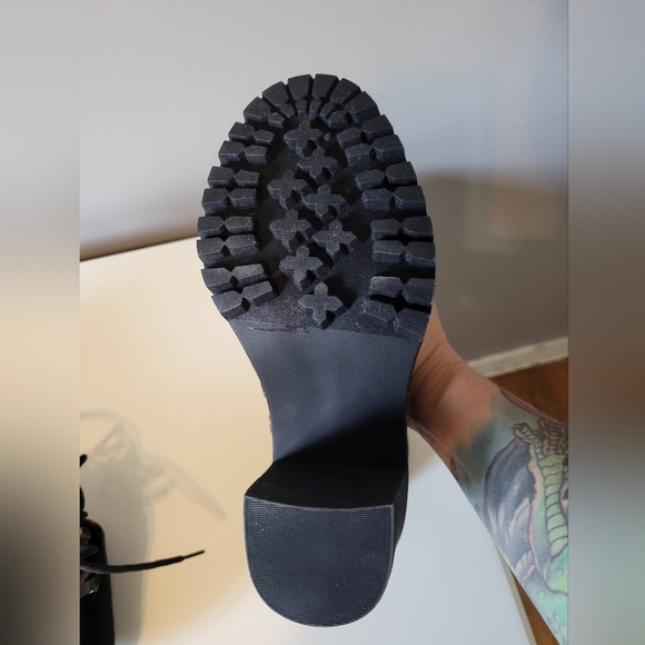 Torrid Leopard Lace Up Hiker Bootie, BNWT, Size 8 - Picture 10 of 12